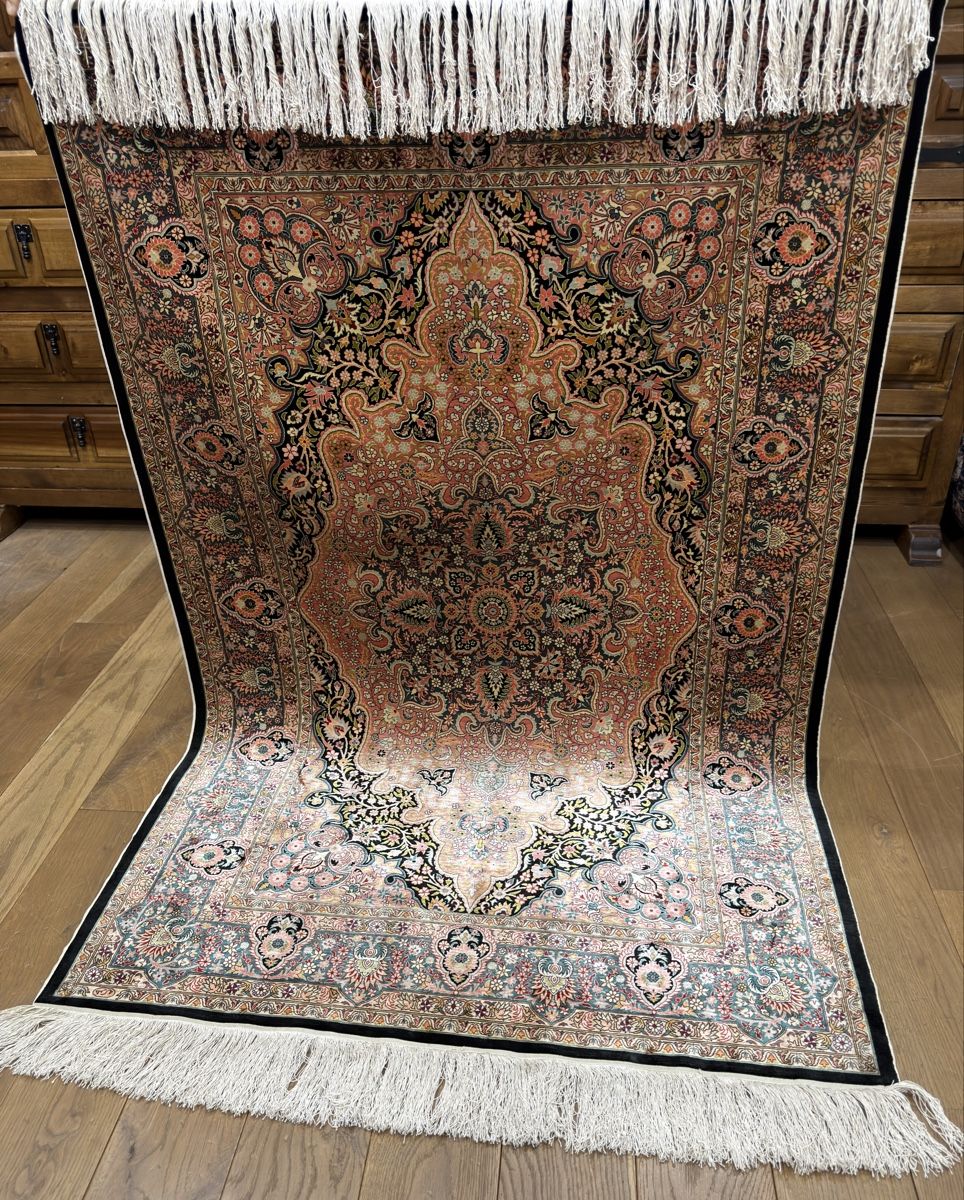 Tappeti: 14x14 Ultra Feiner Hereke - Seidenteppich – Usato da Bennau venduto da Mayer_Carpets