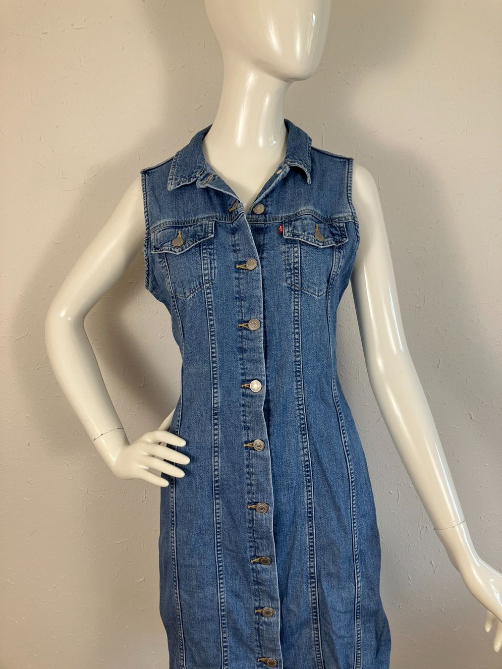 Levi's Robes: Levi's Jeanskleid Gr.M – D'occasion à Laupen ZH par kar_lfz6 2