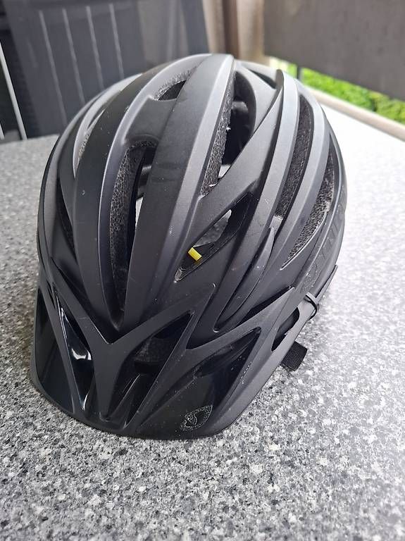 Helme: Velohelm Giro – Gebraucht aus Ittigen von nel_8lc7 1