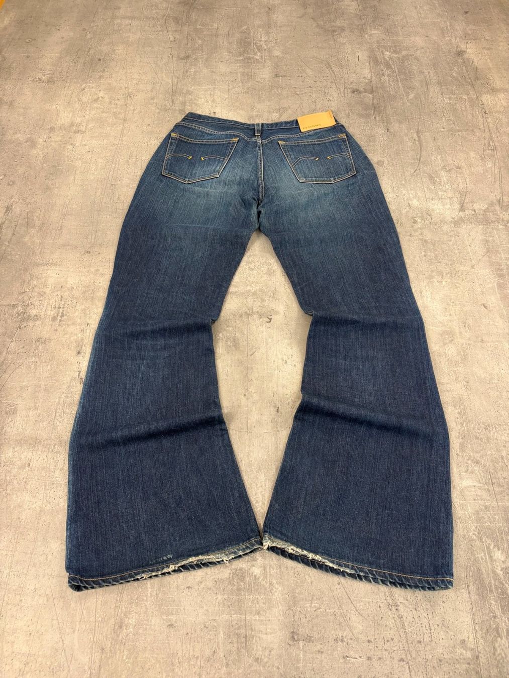 G-Star Jeans: Vintage G-Star Bootcut Flared Jeans (M) – Nuovo (secondo la descrizione) da Werdenberg venduto da hase.vintage 1