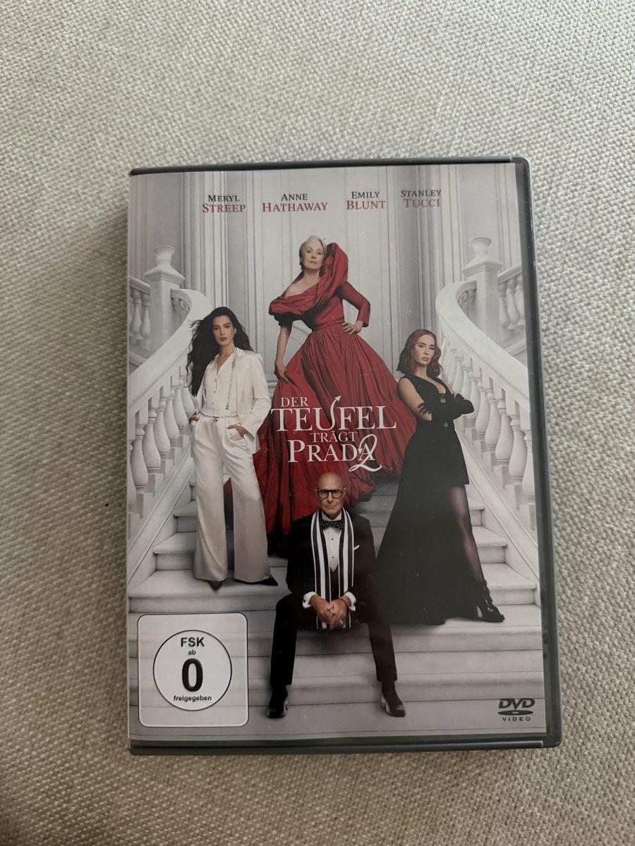 Tutti i DVDs: DVD Der Teufel trägt Prada 2 – Nuovo e nell'imballaggio originale da Bubikon venduto da Chliini