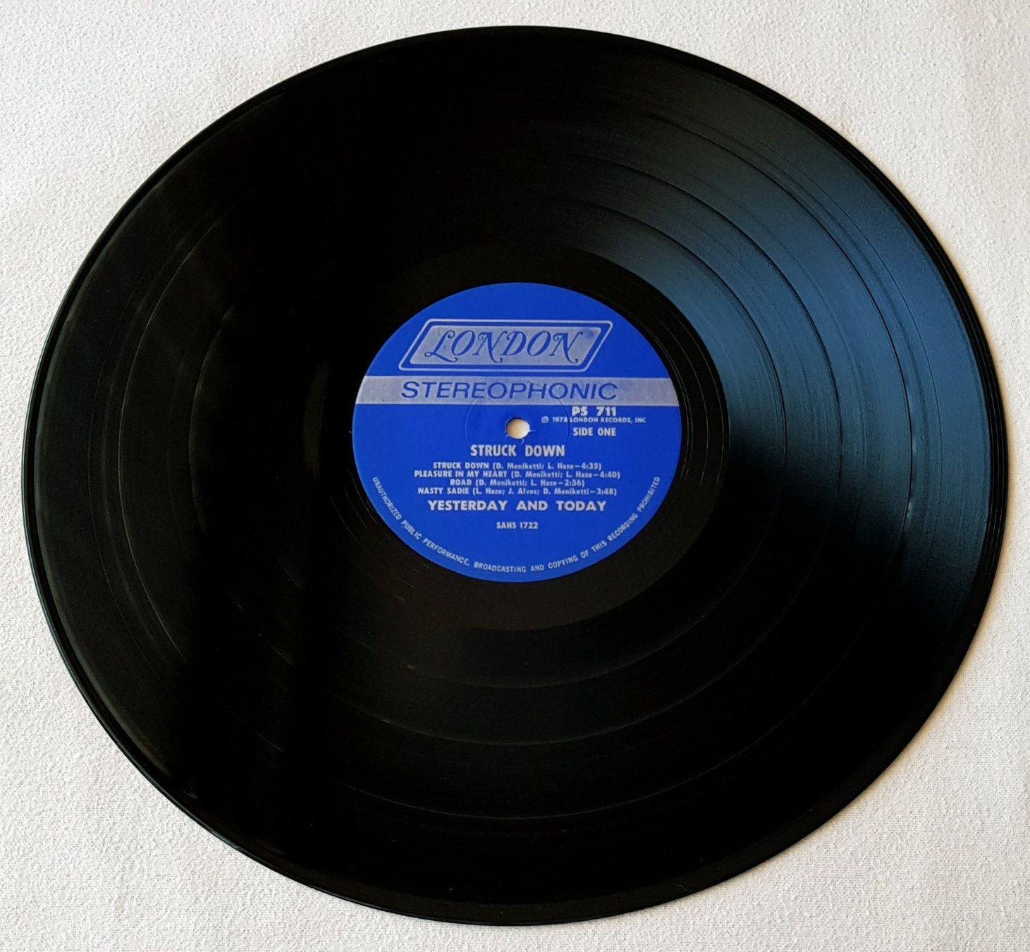 Schallplatten: Yesterday And Today - Struck Down - 1978 - US First Press – Gebraucht aus Uster von Zardodel 2