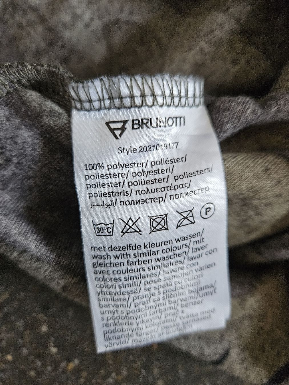 Brunotti Pulls & Sweat-shirts: Fleece Pullover Brunnotti Tarnmuster Grösse M  – Neuf (Voir description) à Anwil par tamoos 3