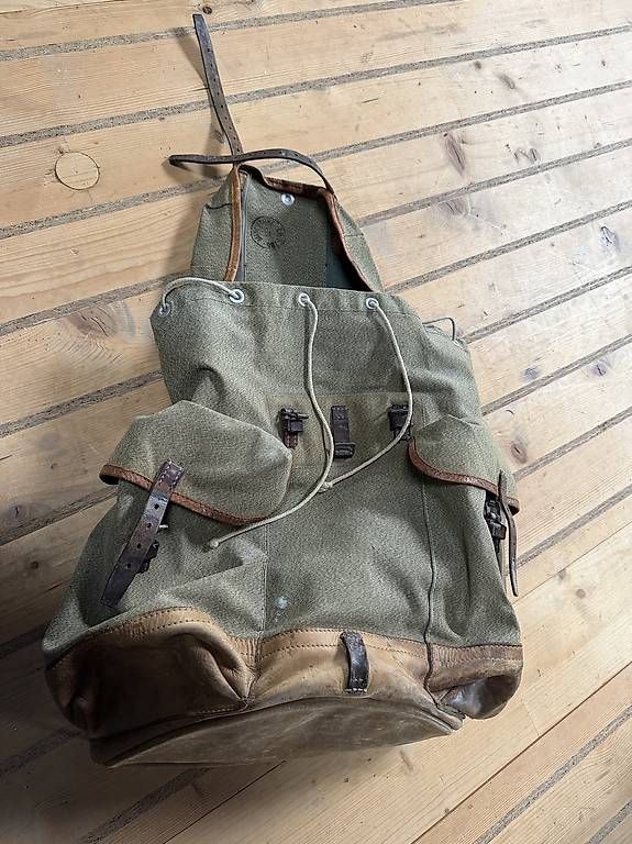 Zaini: Militär Rucksack  – Usato da Kriessern venduto da Sacko1980