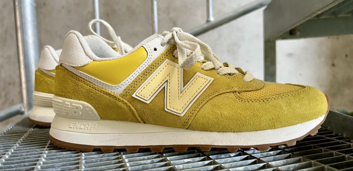 New Balance Scarpe da uomo: Neue New Balance 574 in Gelb – Nuovo (secondo la descrizione) da Regensdorf venduto da Barbara9 1