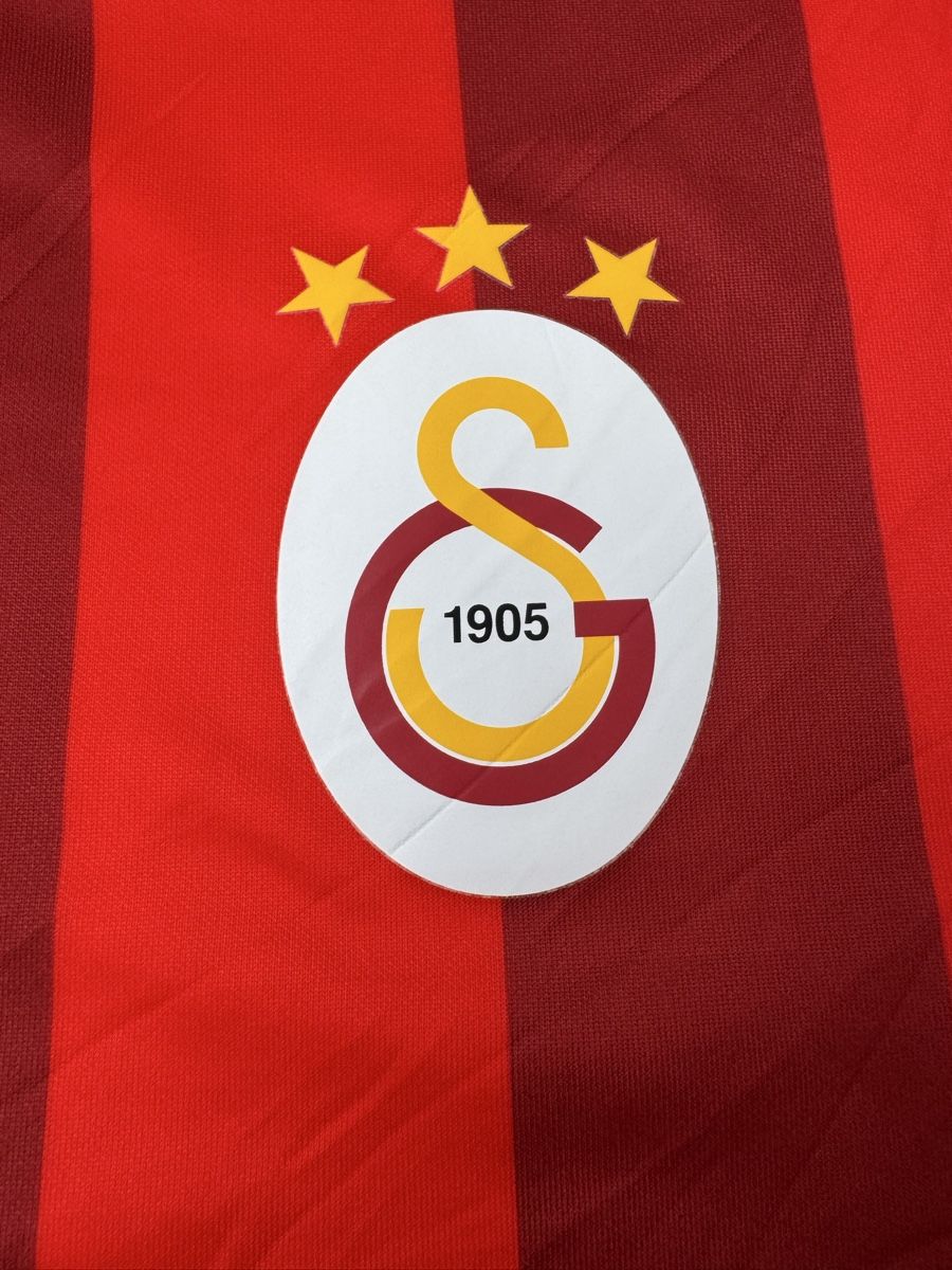 Galatasaray Canottiere & Pantaloni: Galatasaray 13/14 third shirt – Nuovo (secondo la descrizione) da Baden venduto da Timelessthreads 2