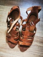 Braune Leder-Sandalen mit Absatz, Gr. 39, für den Sommer 202