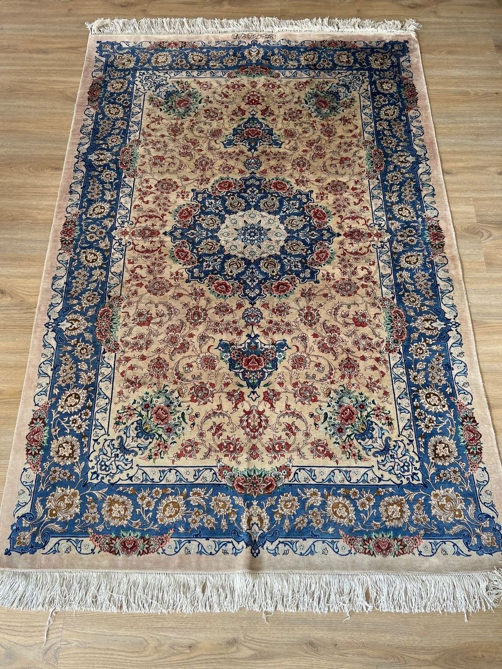 Tappeti: Rare Ancient Ghom silk carpet/ tapis/ teppich, signed Erami – Usato da Morges venduto da Audemars07 4