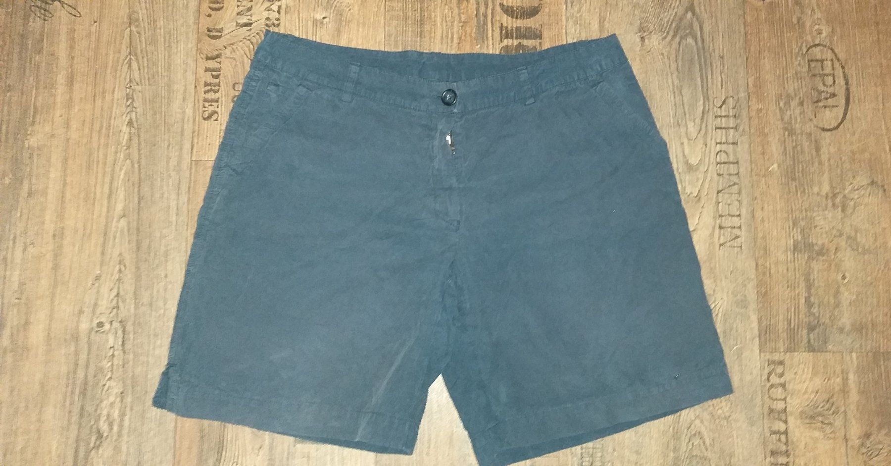 Lacoste Hosen: Short LACOSTE     Taille/Grosse 38 ( 40 FR) – Gebraucht aus Cossonay-ville von Super-Price-Quality