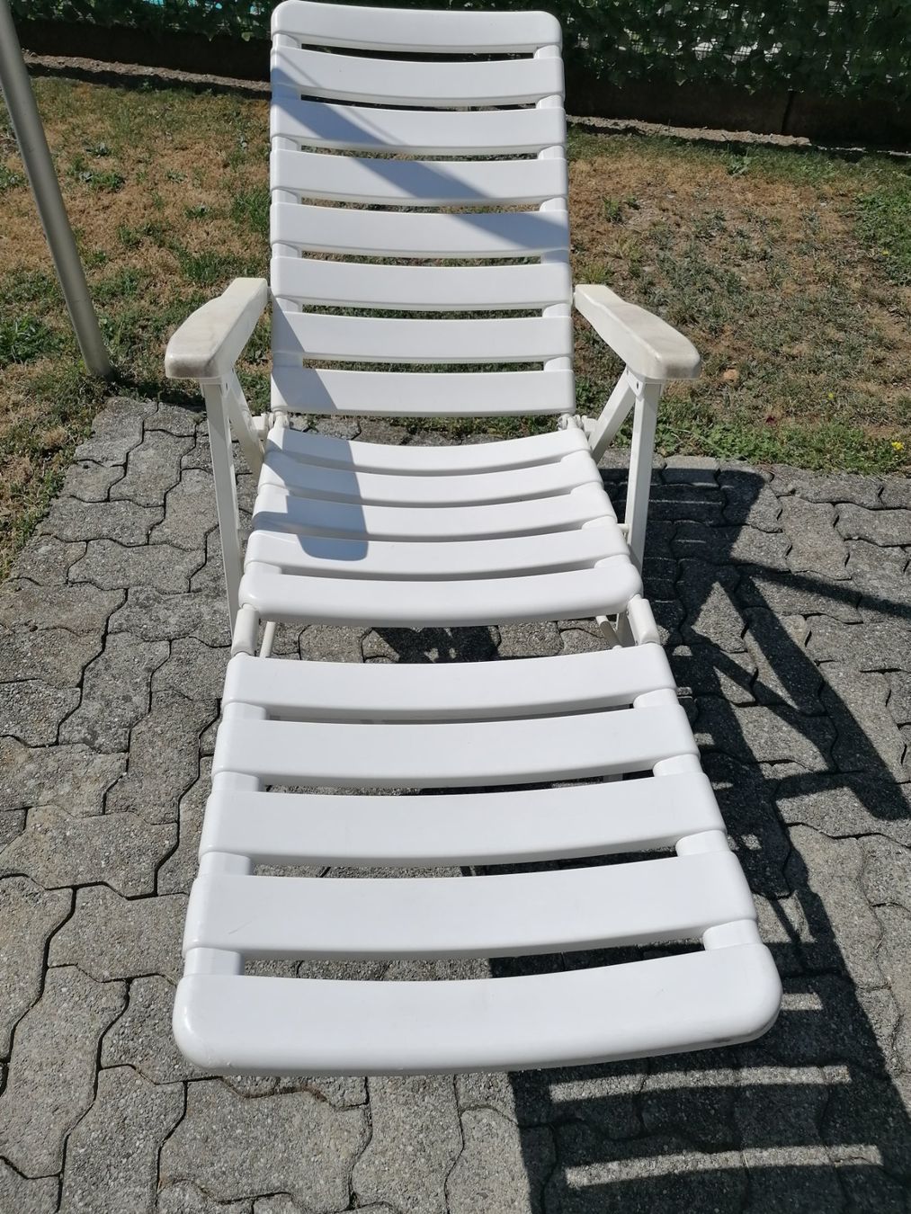 Chaises longues: Liegestuhl – D'occasion à Geroldswil par carcan1707 1