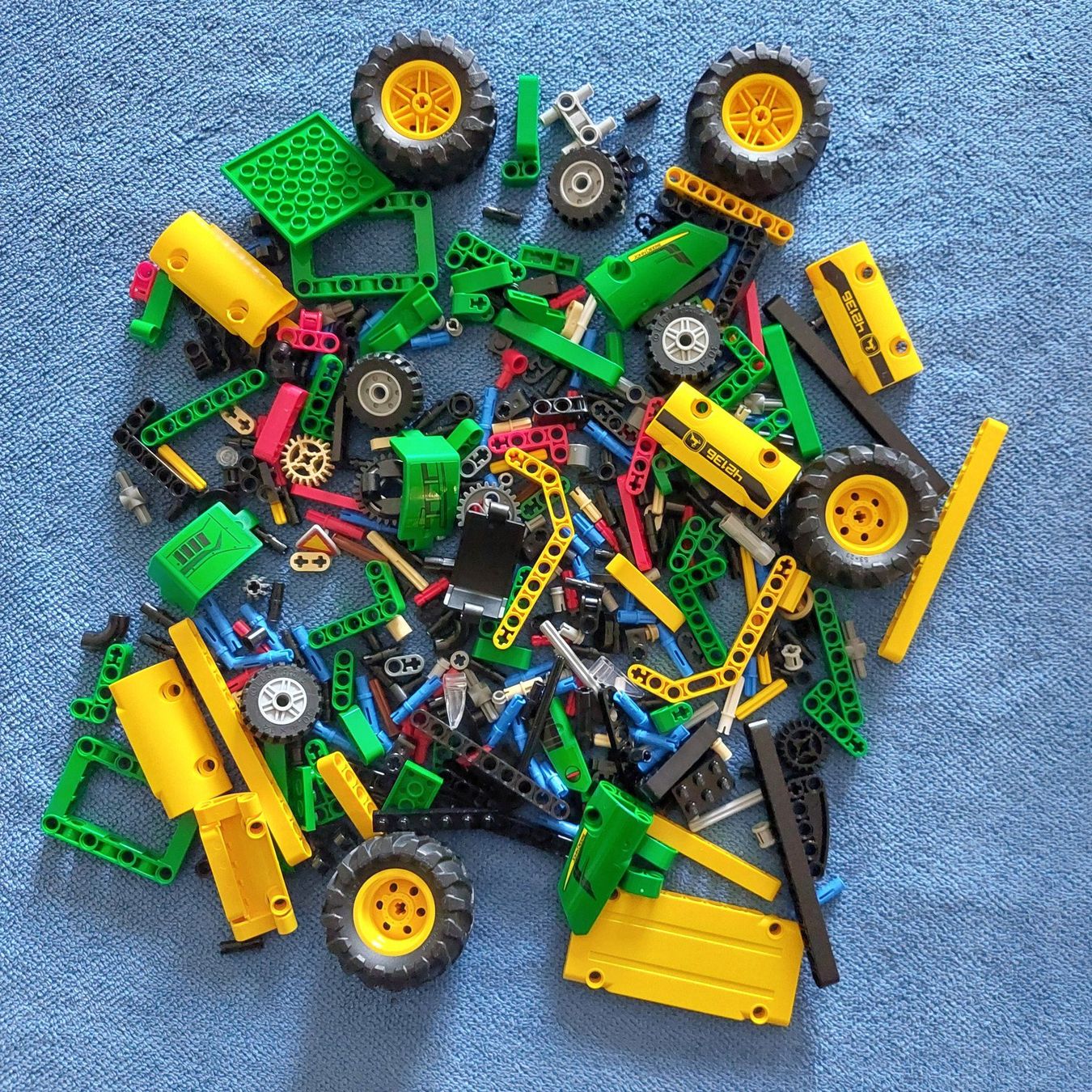 Lego Kit di costruzioni: LEGO 42136 – Usato da Uetikon am See venduto da Peter_von_Lanthen 1