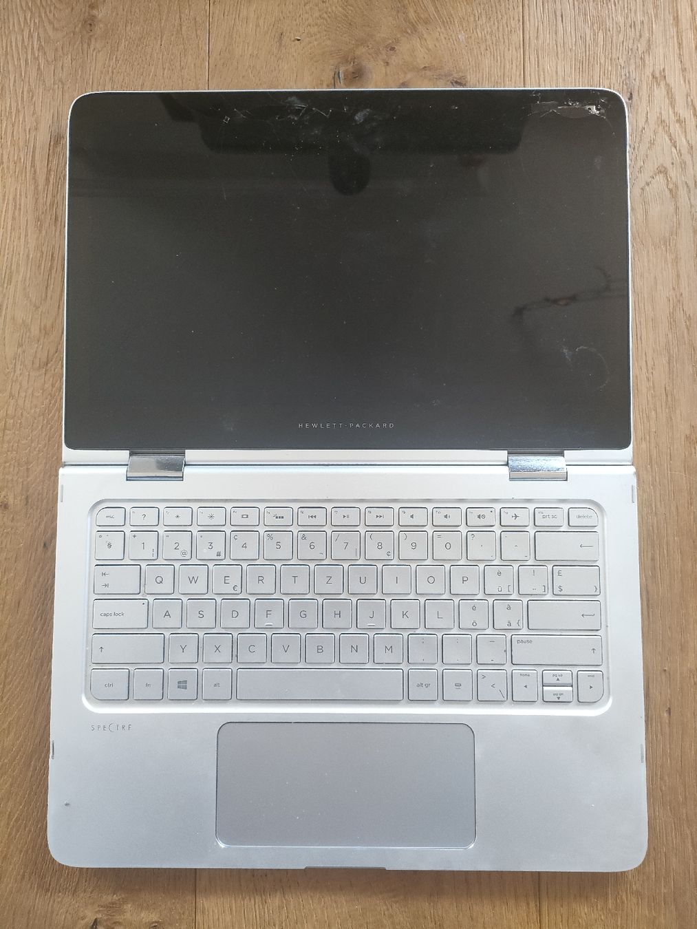Hewlett Packard Notebook: HP Spectre Laptop – Difettoso da Uttigen venduto da kim_b8h9