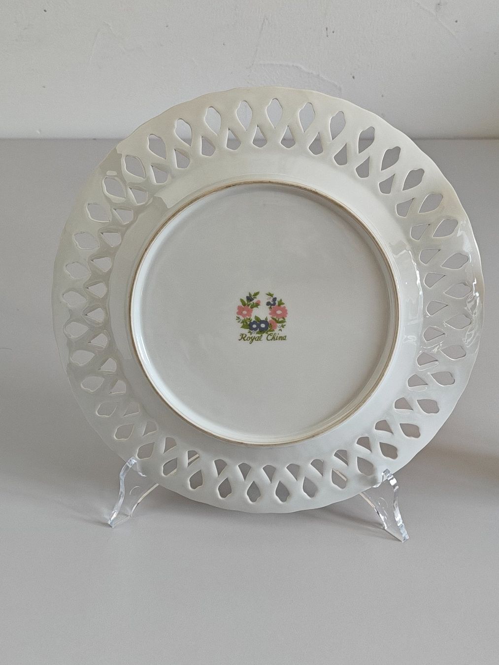 Teller: Durchbruchteller Royal China - Blumendekor - 27cm – Gebraucht aus Birr von DisDas 2