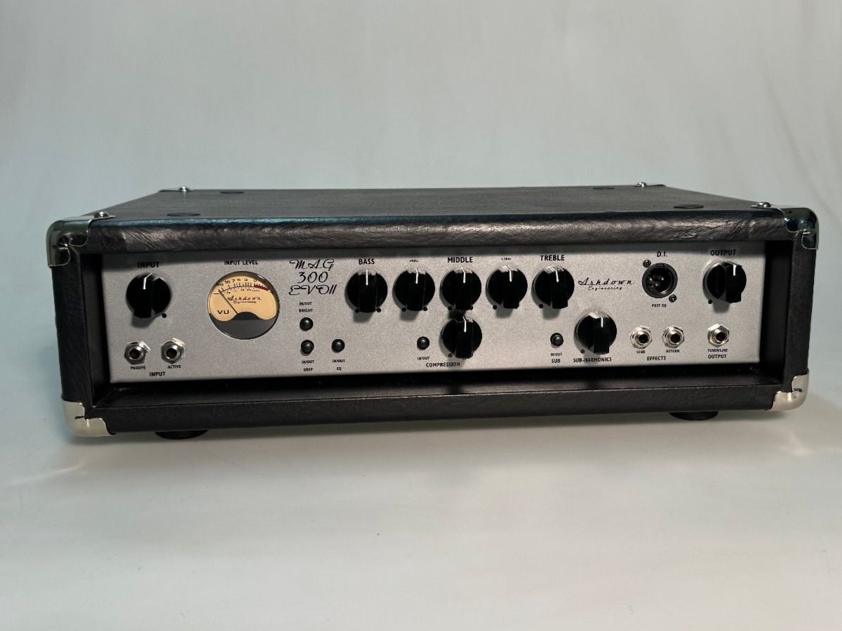 Verstärker: Bassverstärker ASHDOWN MAG-300 Head – Neu und originalverpackt aus Schaffhausen von outlet-music