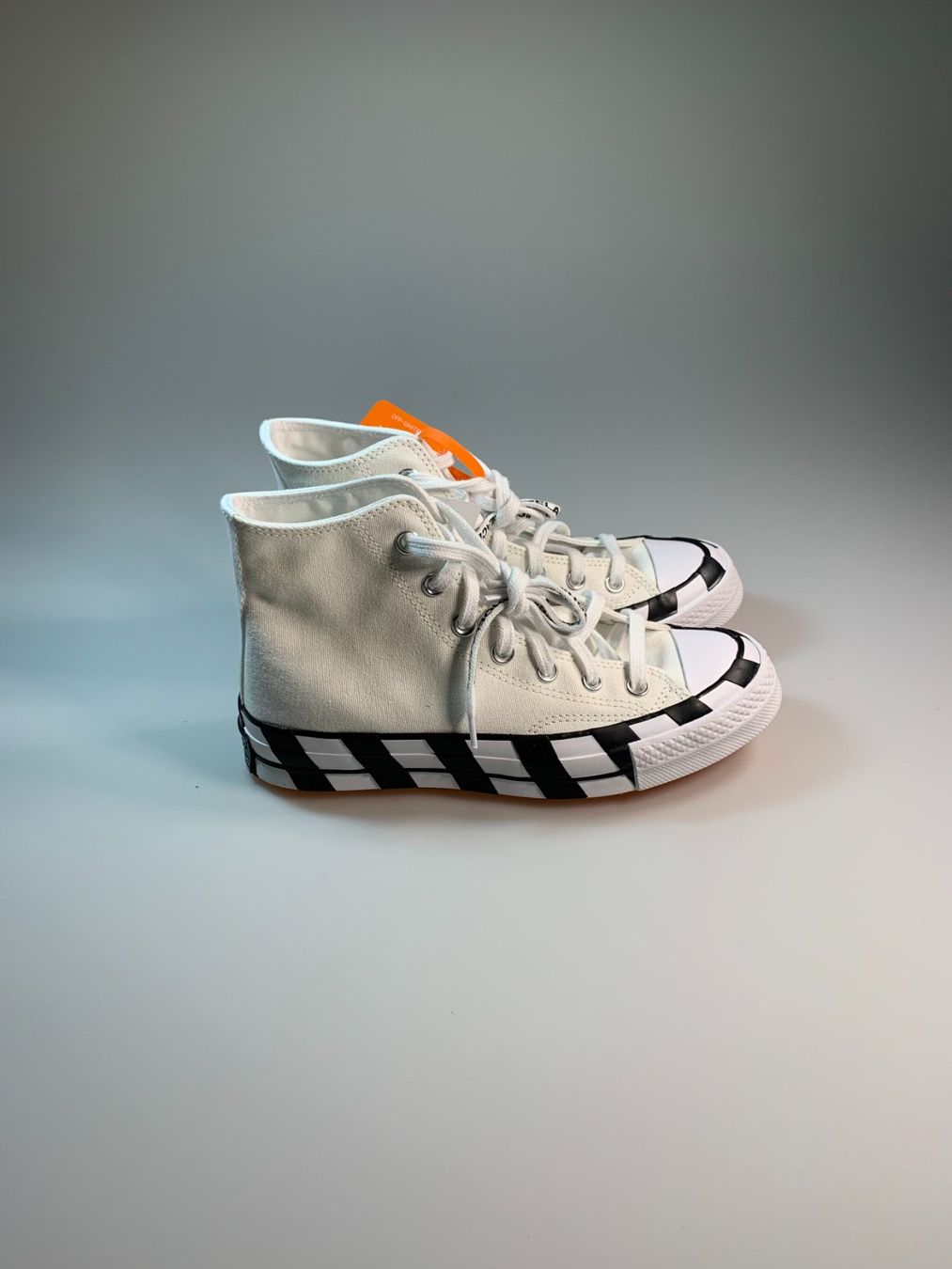 Scarpe da uomo: Converse Chuck Taylor All-Star 70 Hi Off-White – Nuovo e nell'imballaggio originale da Thörishaus venduto da SnkrsVie
