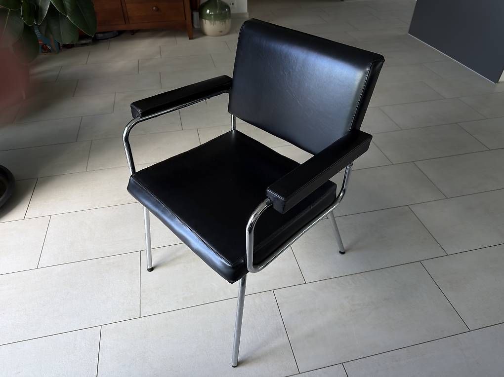 Sedie: 10er Set Vintage Bauhaus Stühle – Usato da Richterswil venduto da ski_7ffp 3