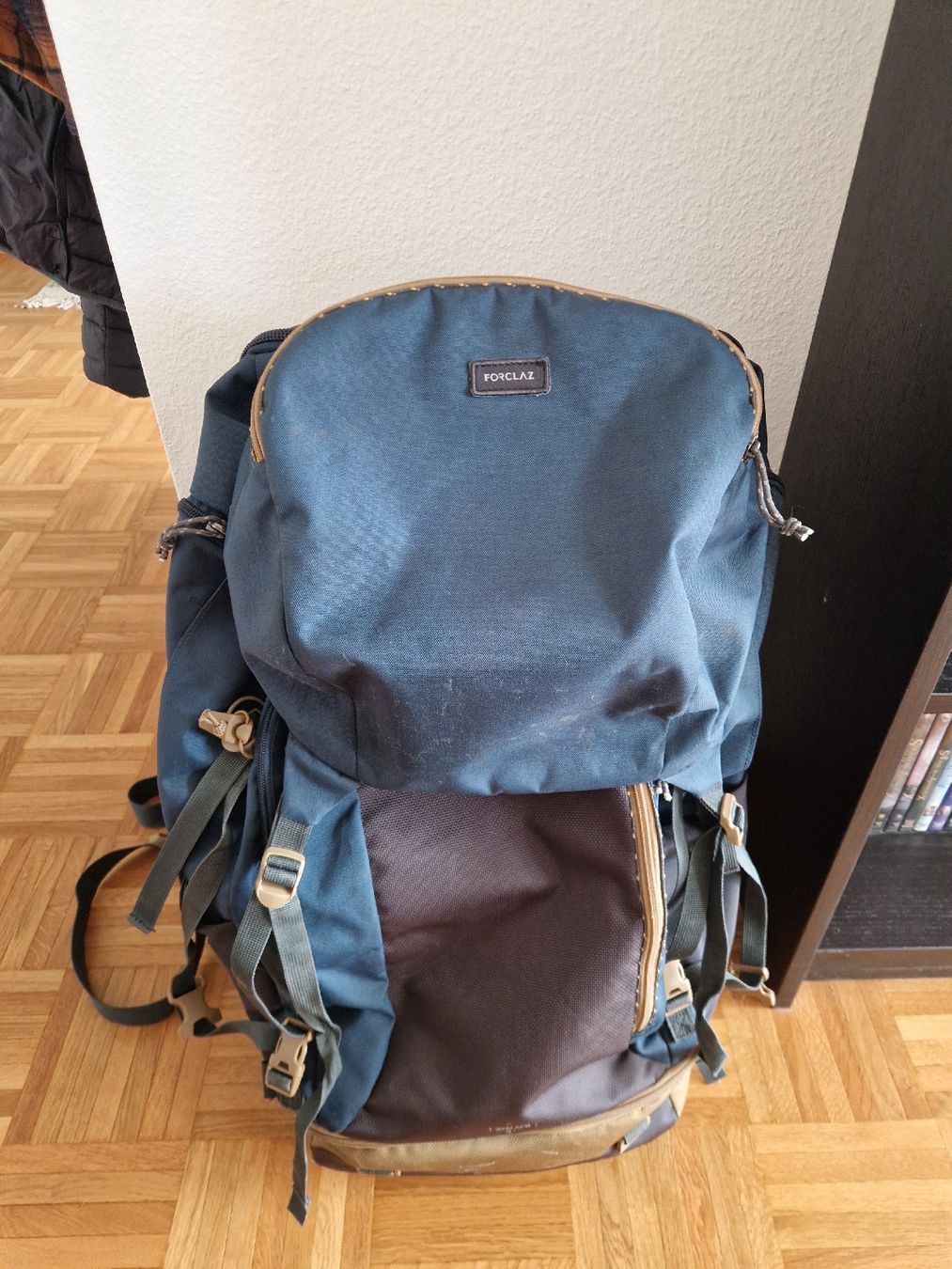 Decathlon Zaini: Sac à dos de voyage Forclaz 70L – Usato da Lausanne venduto da mgo_yx25 6