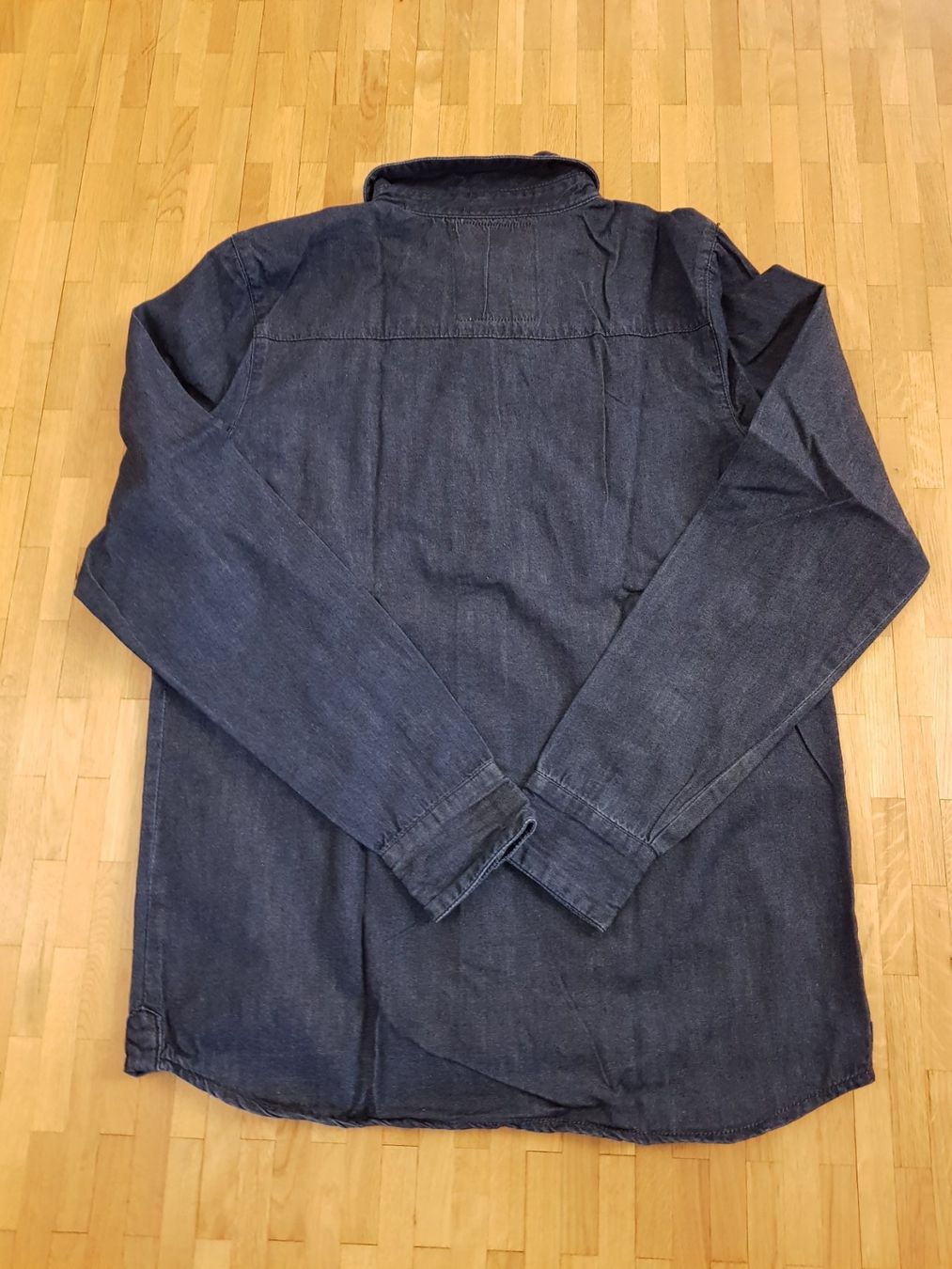 Camicie: Chemise Jeans Adolescent – Usato da Veyrier venduto da sosozizou 1