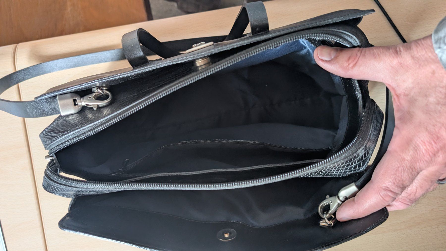 Michel Jordi Borse da donna: Handtasche Michel Jordi – Usato da Ittigen venduto da stoney63 2
