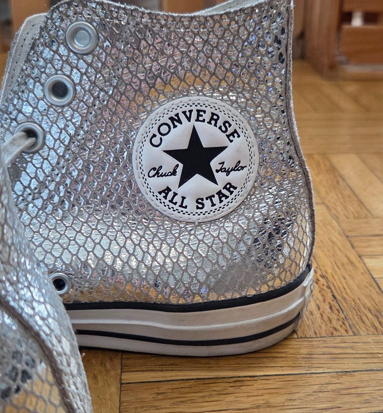 Converse Chaussures femmes: Converse All Star Chucks Silber Grösse 39,5 – D'occasion à Brüttisellen par ruebli-fan13 4