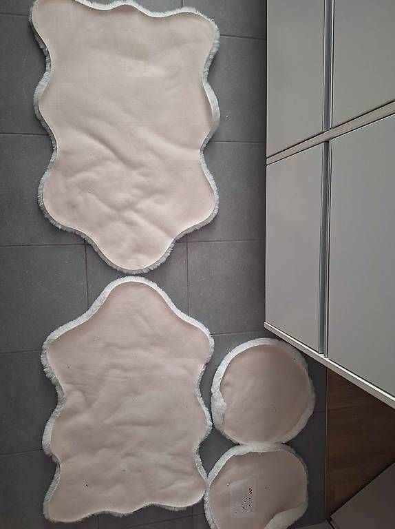 Tappeti: Fake Fur Vorleger/Teppiche cremeweiss – Usato da Schaffhausen venduto da ell_lrs7 1