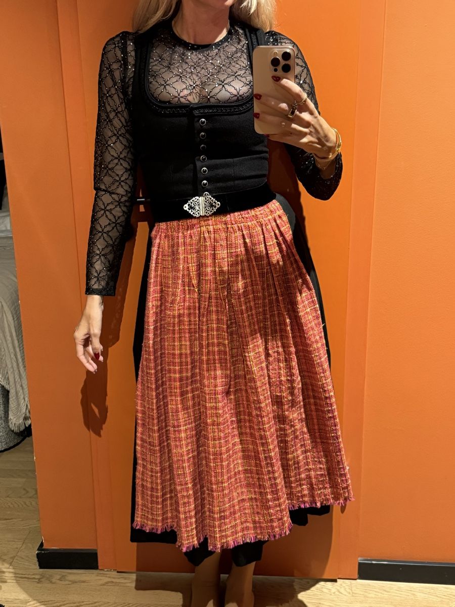 Costumi: HAMMERSCHMID Dirndl + Bluse (XS/S, 34) – Nuovo (secondo la descrizione) da Horgen venduto da prelovedzh