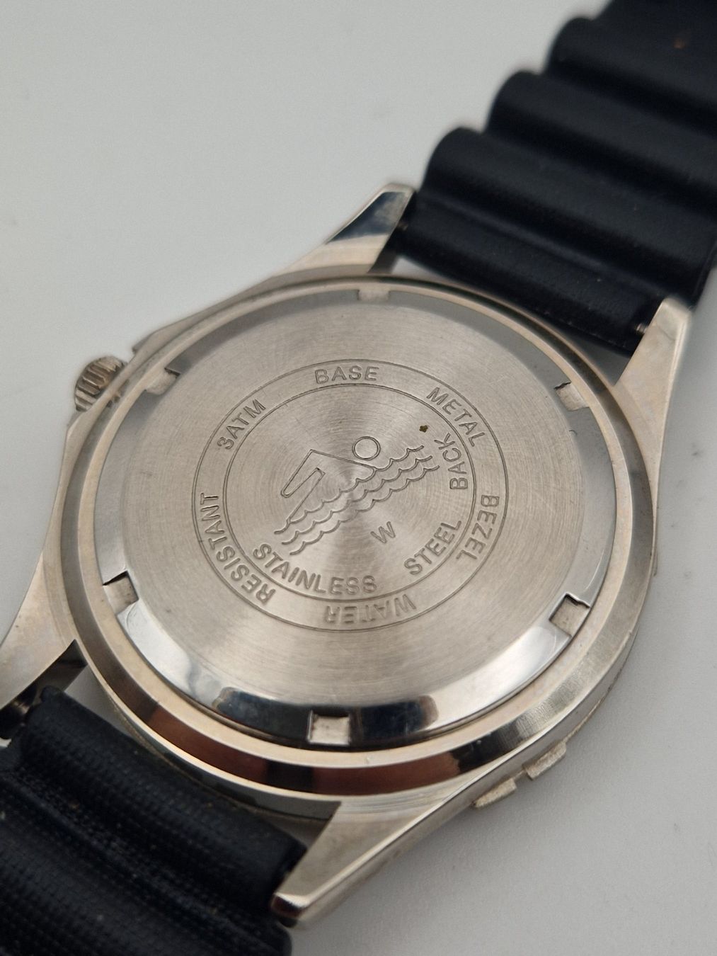 Avia Uhren: Avia - quartz - 40 mm – Gebraucht aus Sembrancher von nat_k8yk 2