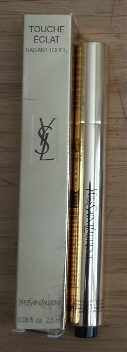 Maquillage: Touche éclat illuminateur YSL – Neuf avec emballage d'origine à Lausanne par Aylinou