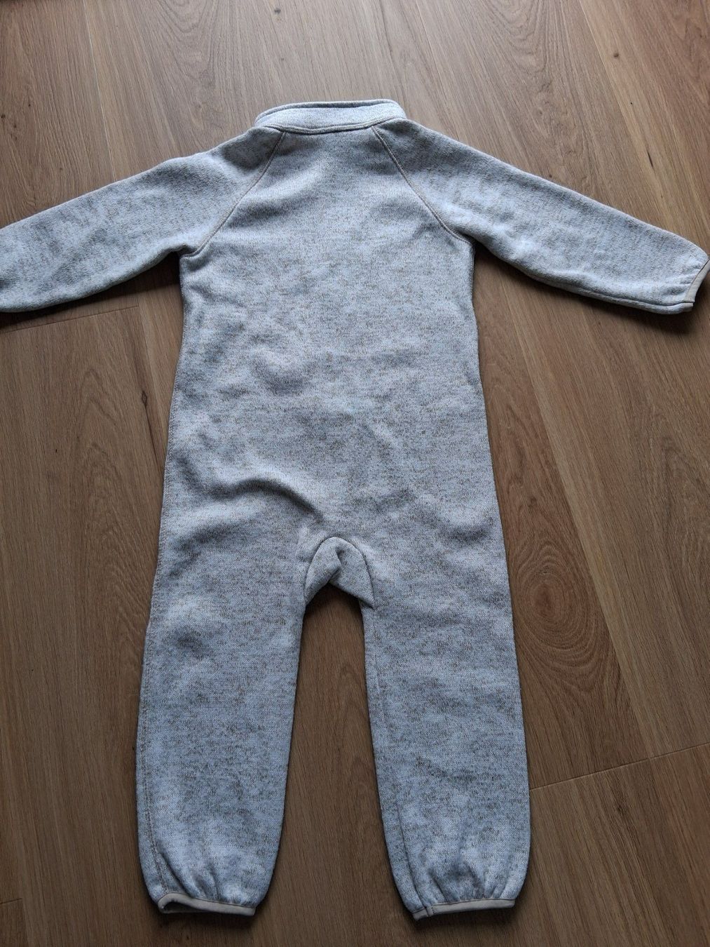 H&M Tute: H&M Fleece Strickoverall 98 – Usato da Lengnau AG venduto da Nathi88 1