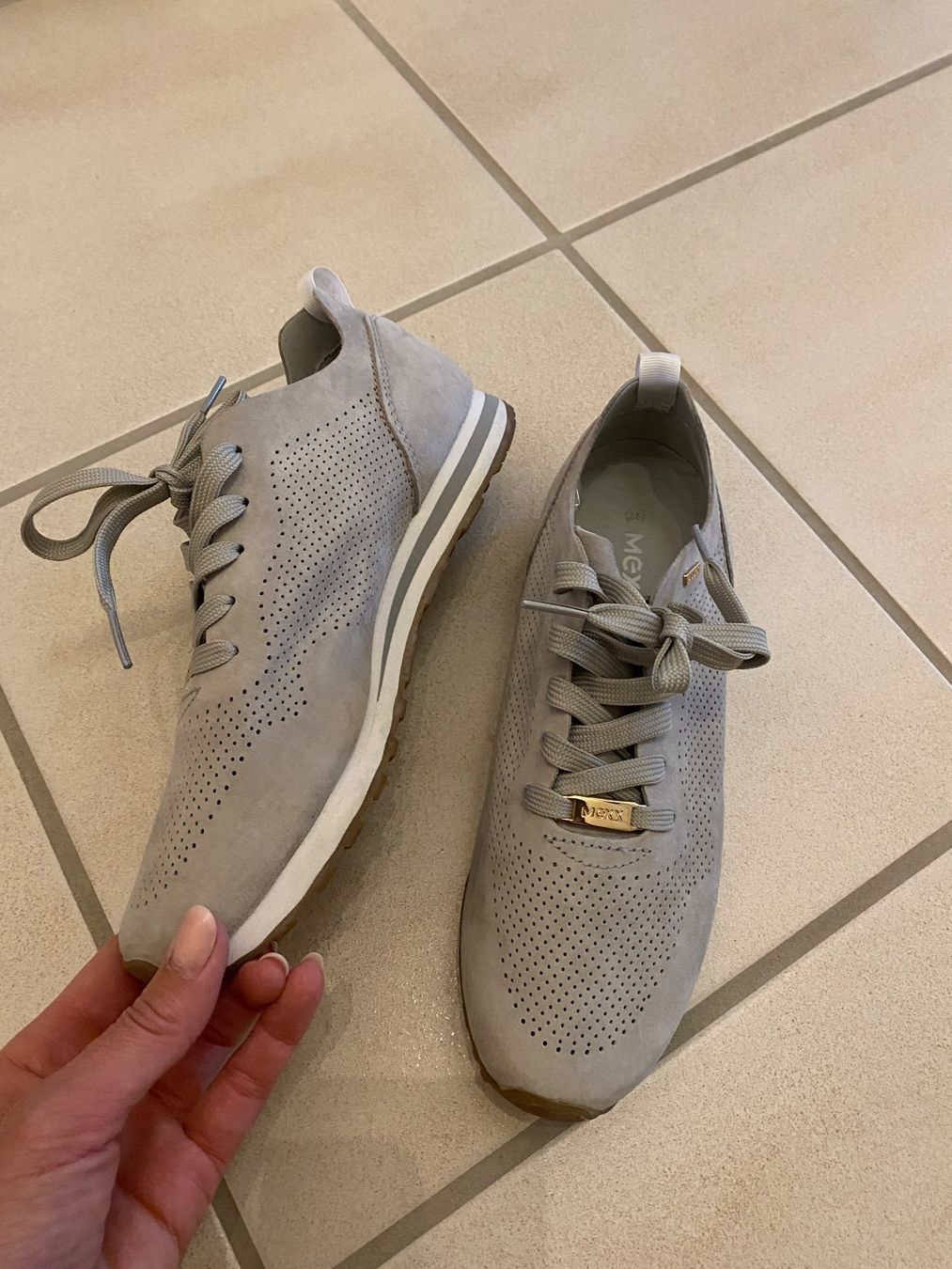 Mexx Damenschuhe: Sneaker Mexx – Gebraucht aus Hombrechtikon von sch_8qrm 2