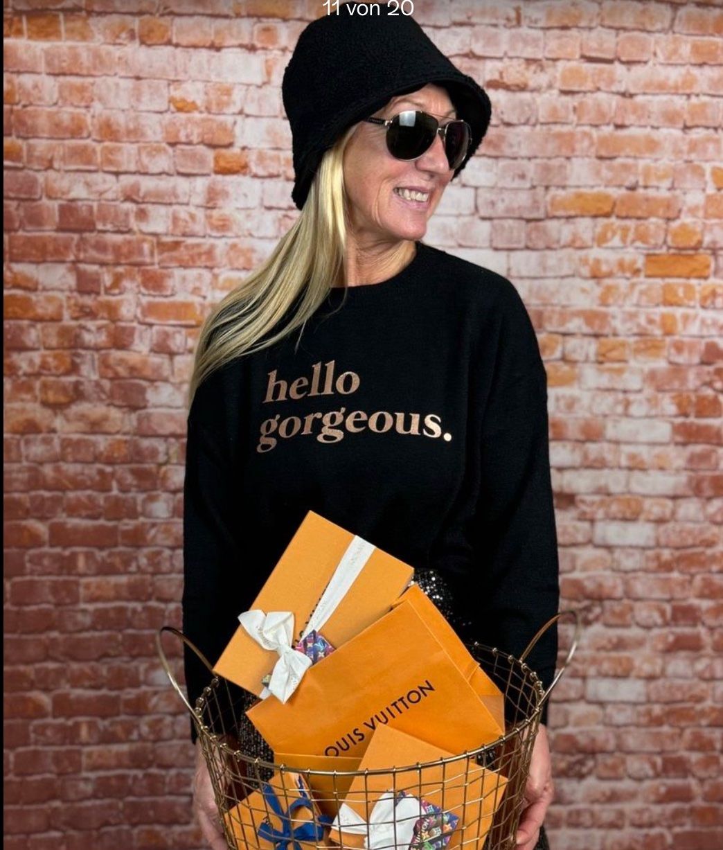Pullover & Sweatshirts: Pullover schwarz mit Druck in Roségold, Gr. 38, neu – Neu und originalverpackt aus Kreuzlingen von shopaholicatheart_4 2