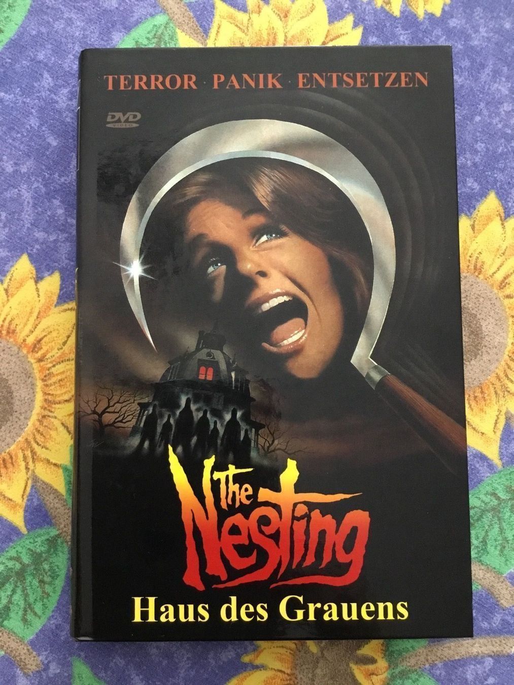 Tutti i DVDs: The Nesting dvd Grosse Hartbox Uncut – Nuovo (secondo la descrizione) da Blauen venduto da berlingo65