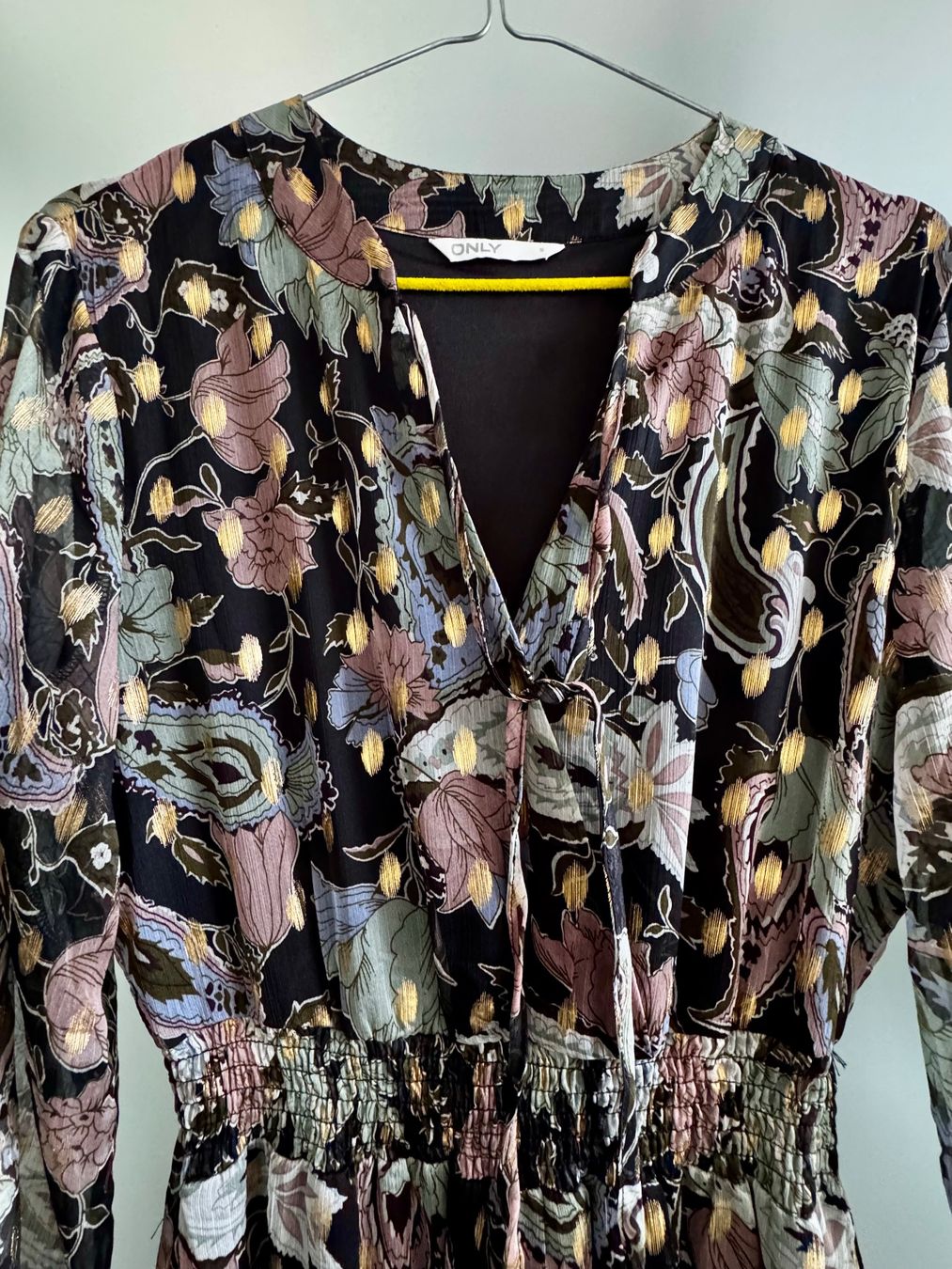 Only Robes: Kleid langarm, Grösse S von ONLY – D'occasion à Montlingen par timolino12 2