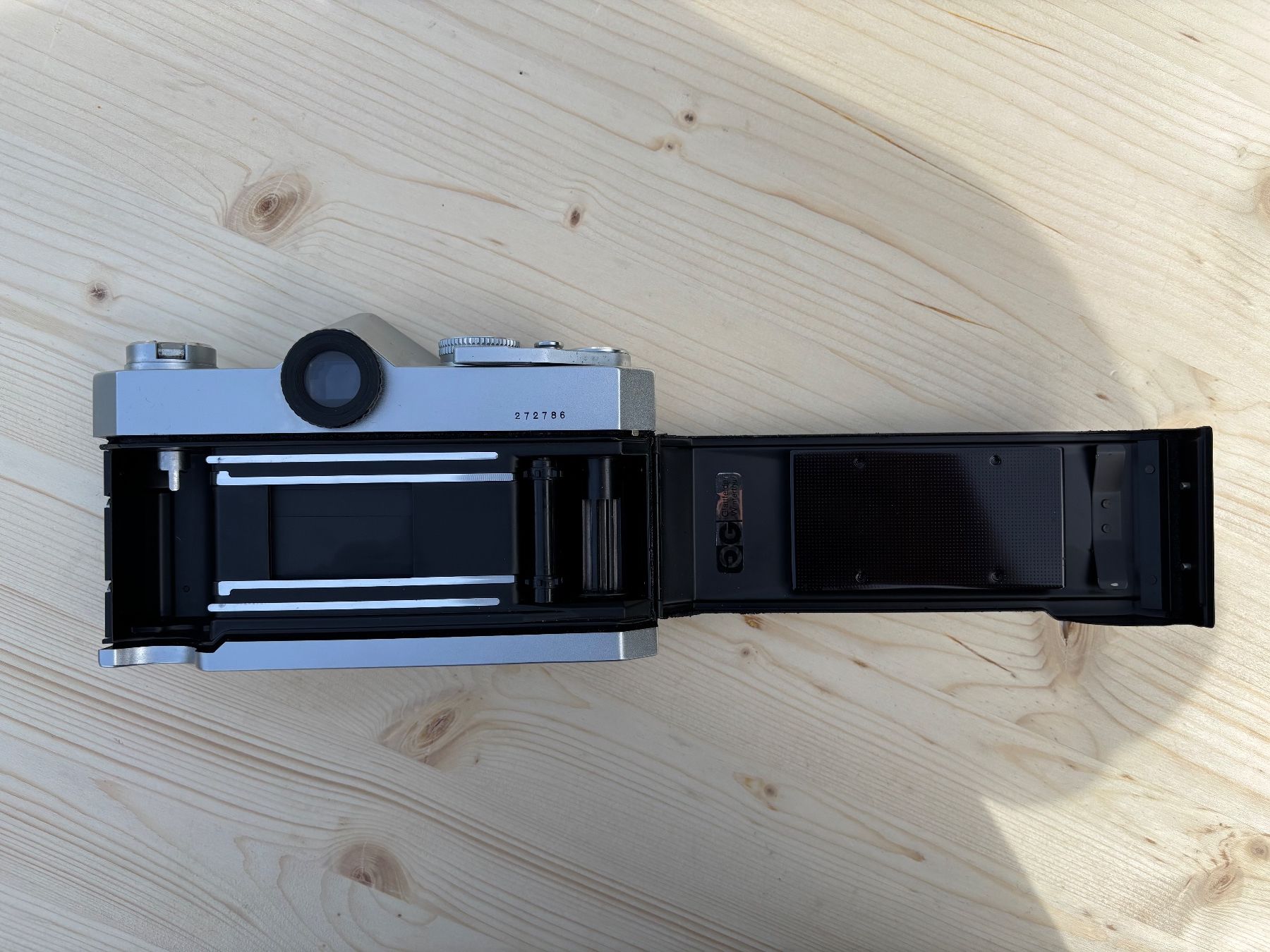 Konica Appareil photo: Konica Autoreflex T – Défectueux à Feldbach par Olive1 9
