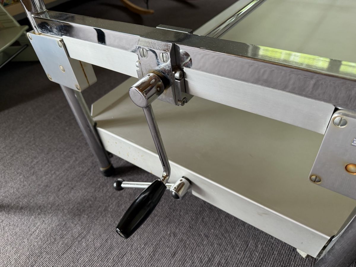 Tische: Ancienne table de massage  – Gebraucht aus Péry von peaudane 1