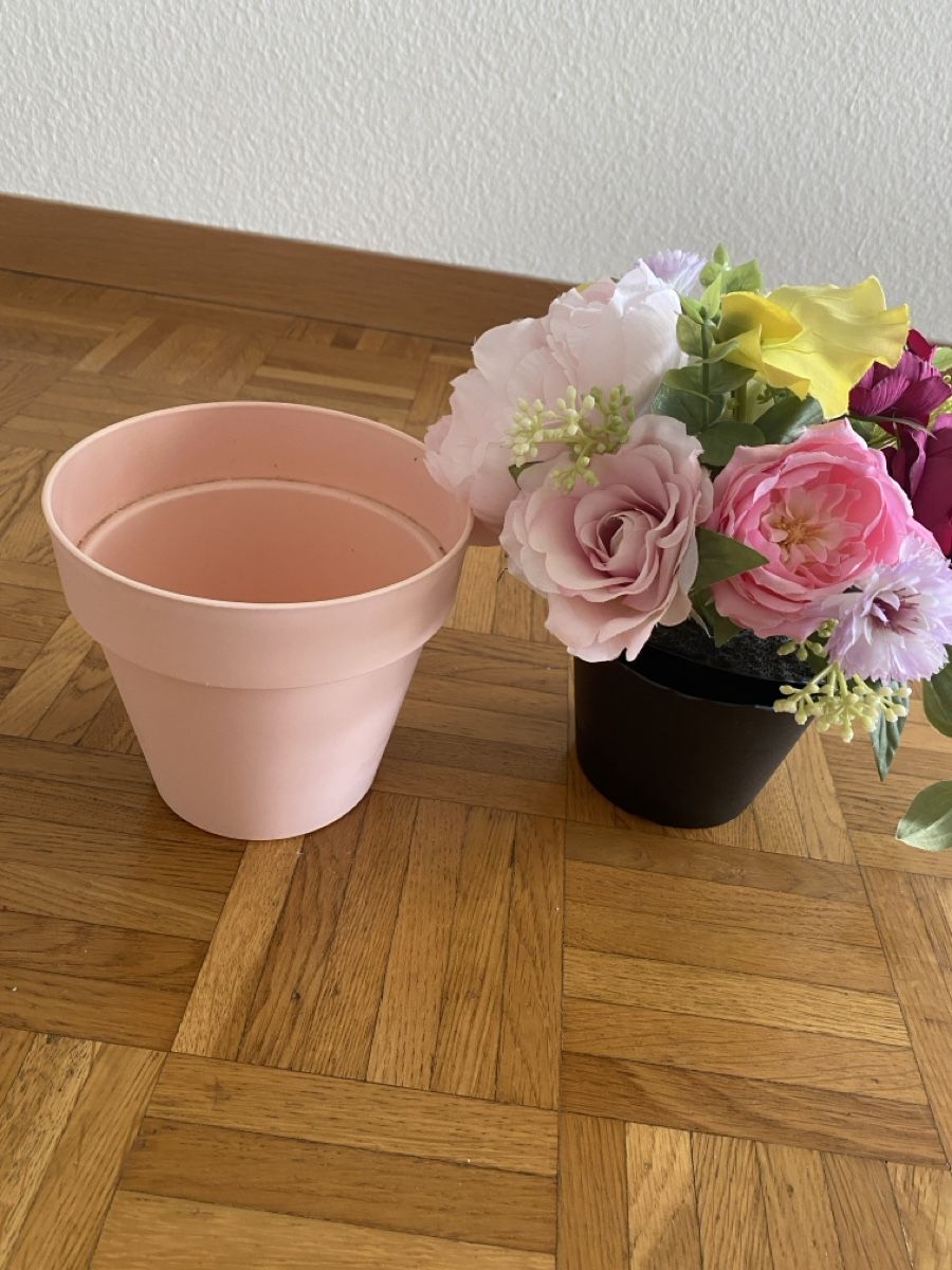 Piante & sementi: Rosa Blumentopf mit Kunstpflanzen – Usato da Neuenhof venduto da UrbanBags 4