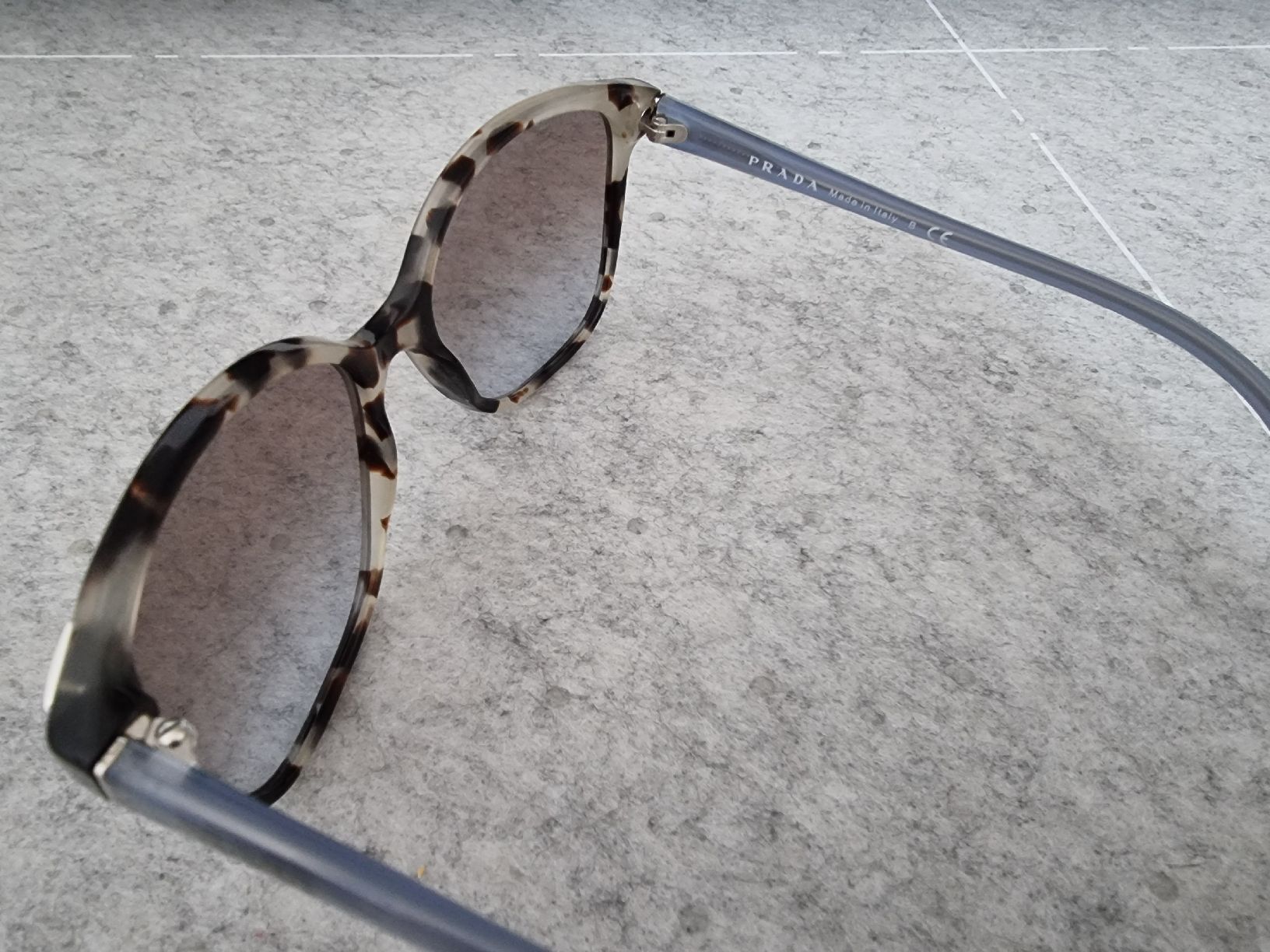 Prada Occhiali & Lenti: Prada Sonnenbrille – Usato da Zürich venduto da cweber 1