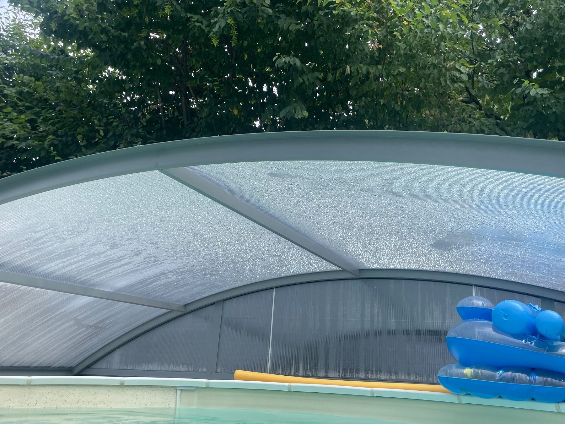 Schwimmbad: Poolabdeckung (Neupreis CHF 15k) – Gebraucht aus Oberwil BL von Mirrucho 7