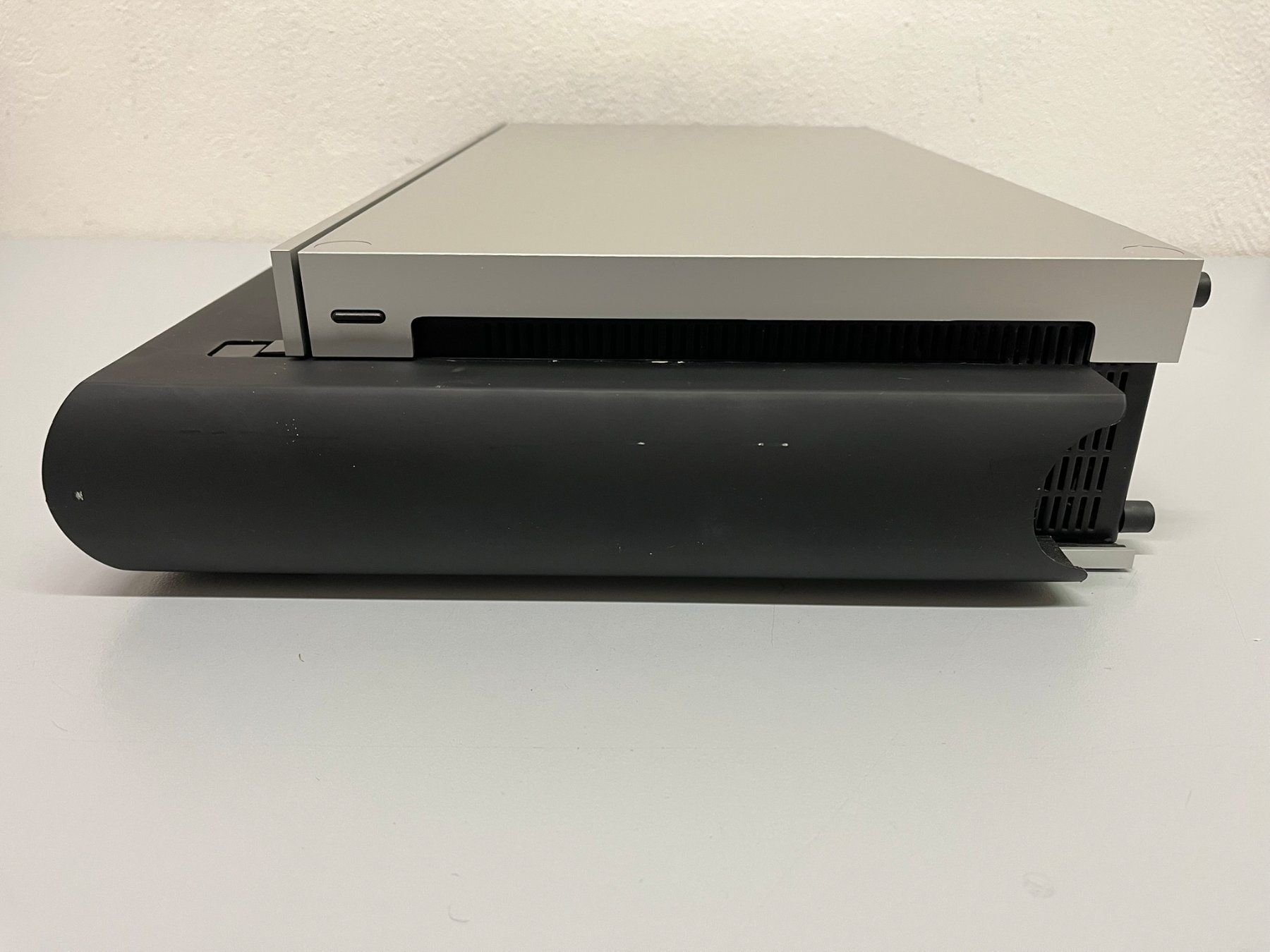 Bang & Olufsen Ricevitori: Bang & Olufsen BeoSystem 3 – Usato da Hochdorf venduto da av-electronics 4