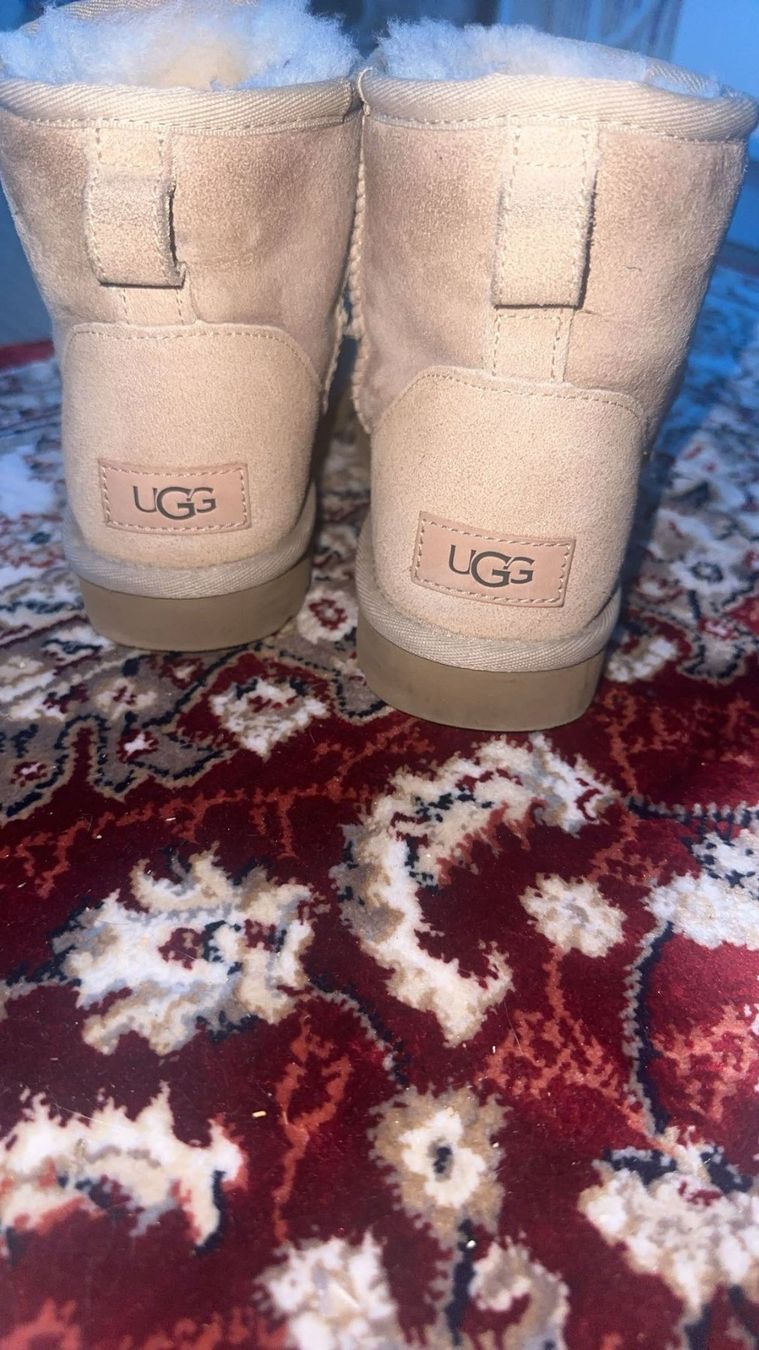 Ugg Damenschuhe: UGG Schuhe – Gebraucht aus Zürich von dan_g5td 1