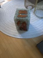 Beistelltisch /Harz Holz mit Einschlüssen L 40cm B 30cm H 4
