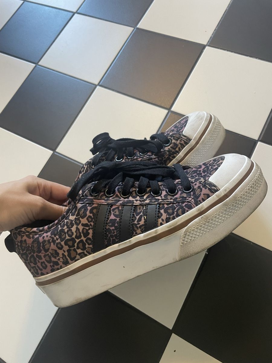 Adidas Scarpe da donna: Adidas Sneakers 40,5 – Usato da Uster venduto da mir_7bzy 1