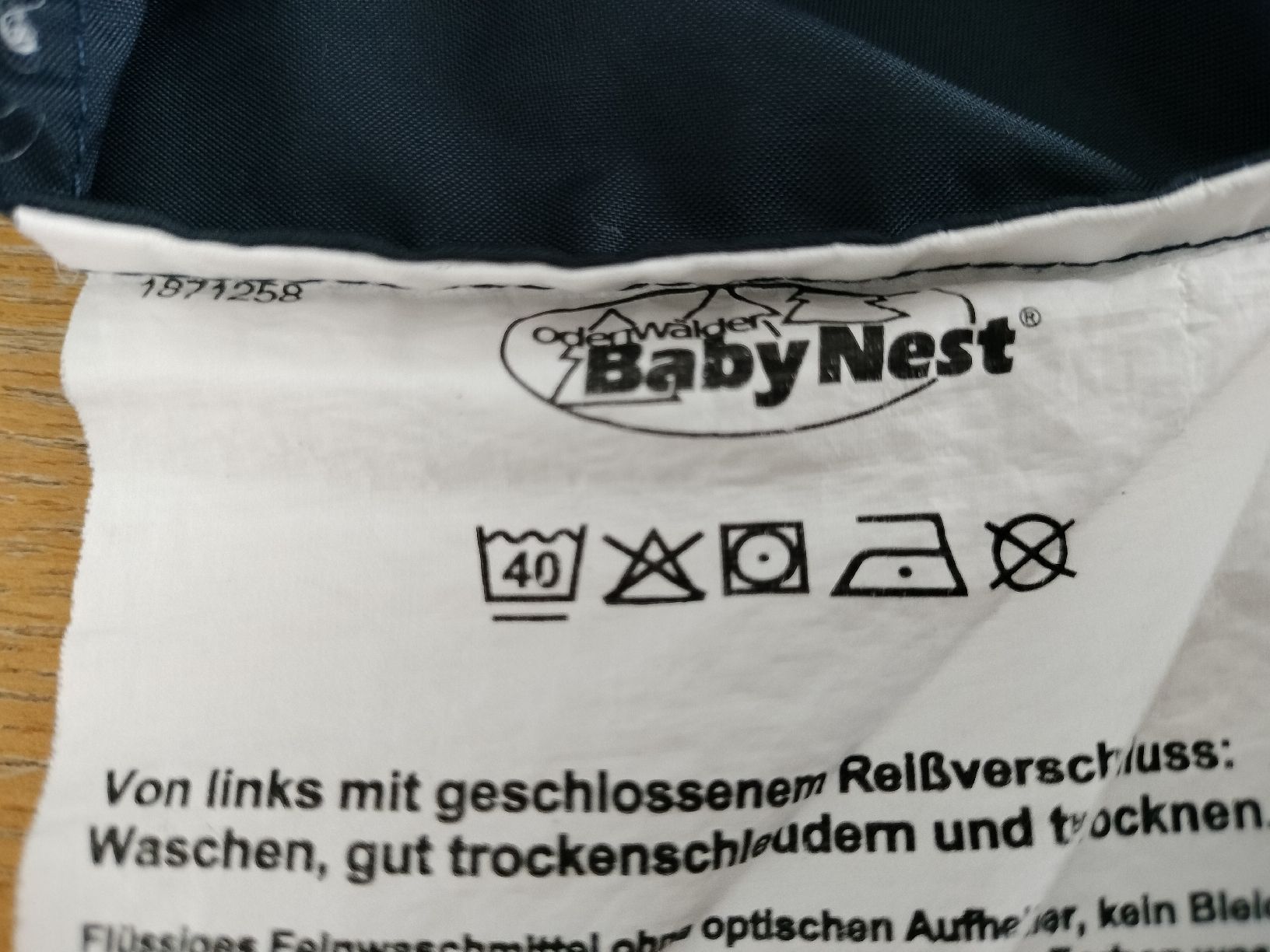 Odenwälder Sacchi a pelo: Winter Fusssack von Babynest – Usato da Biezwil venduto da Haberli01 4