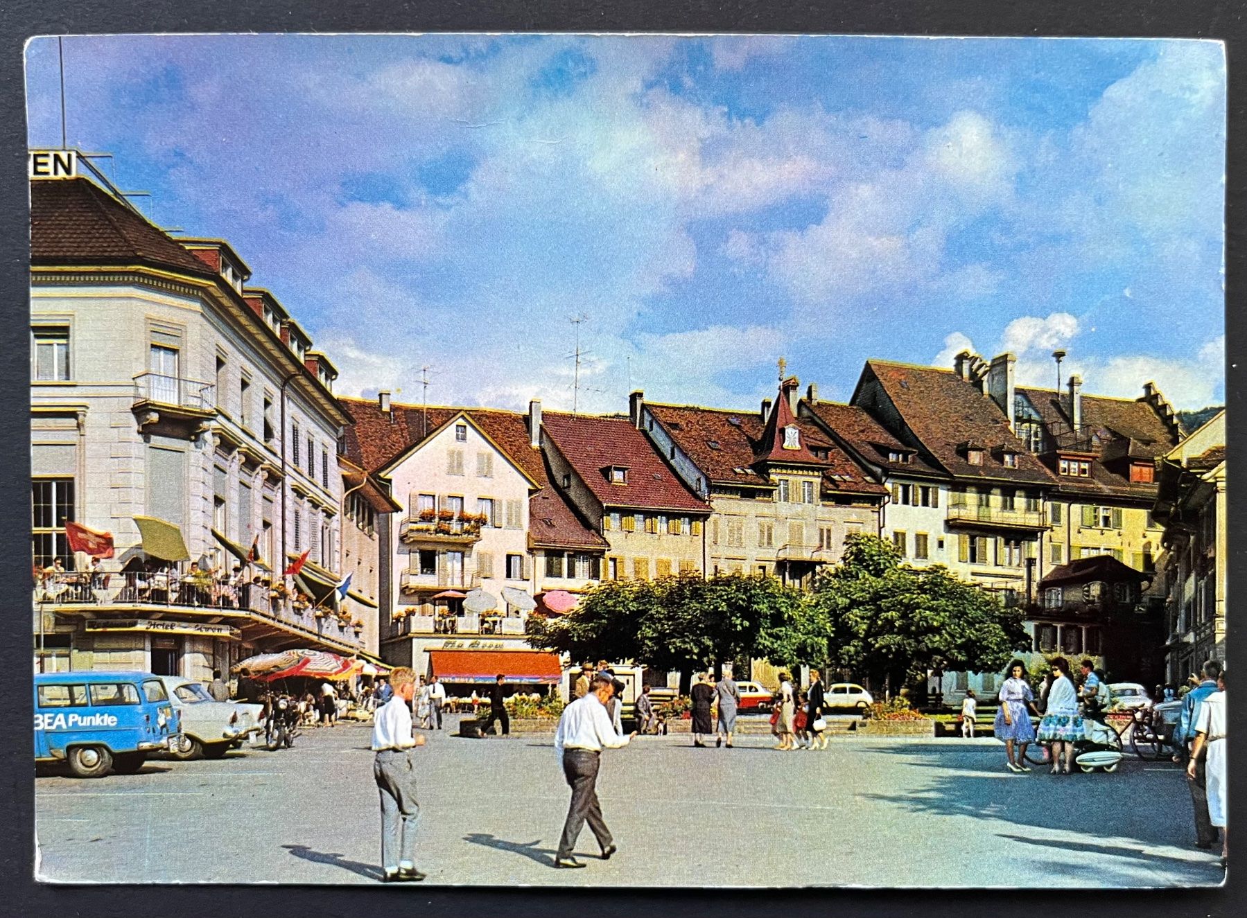Cartes postales: ZUG, Löwenplatz, Oldtimer Autos, Geschäfte, ca. 1970 – D'occasion à Ostermundigen par DaxKarten-75