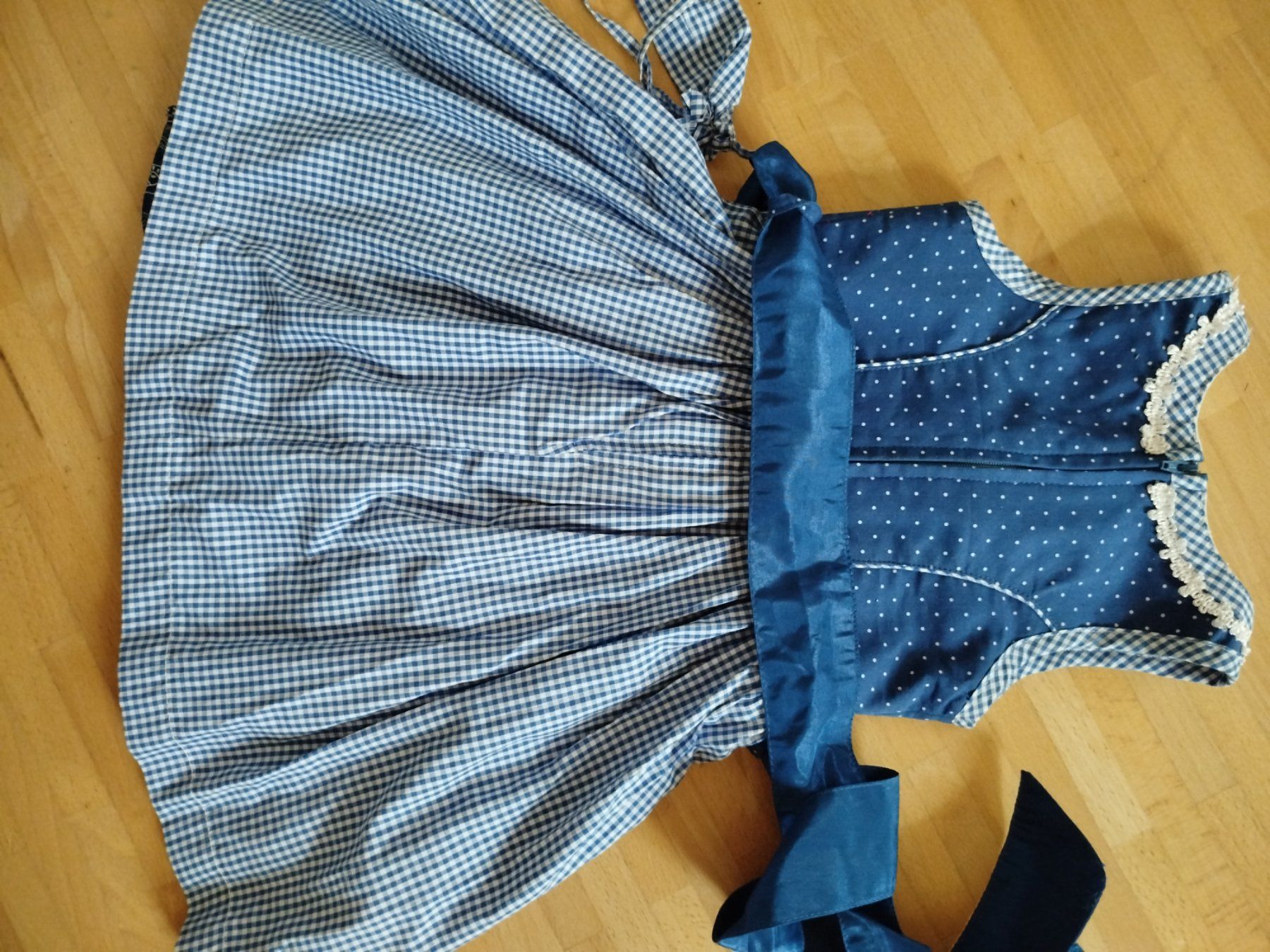 Kleider & Röcke: Kinder Dirndl Gr. 86 blau – Gebraucht aus Schönenberg ZH von YesSt 2