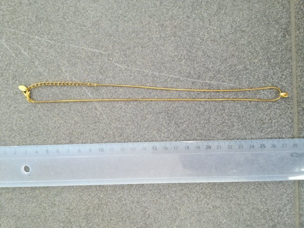Catenine: kleine goldene Halskette von LEVYR – Usato da Russikon venduto da wanda2006 2