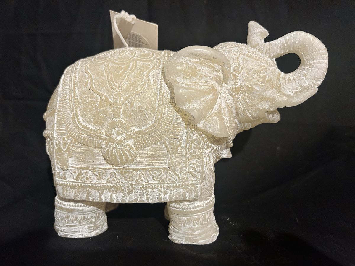 Candele: Elephant Candle - Brenndauer ca. 40 Std - Neu! – Nuovo (secondo la descrizione) da Zürich venduto da Mistral61 2
