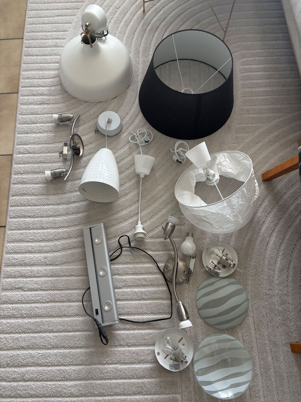 Lampade: Lampe de plafond moderne avec 2 x abat-jour – Usato da Matran venduto da ann_scf8