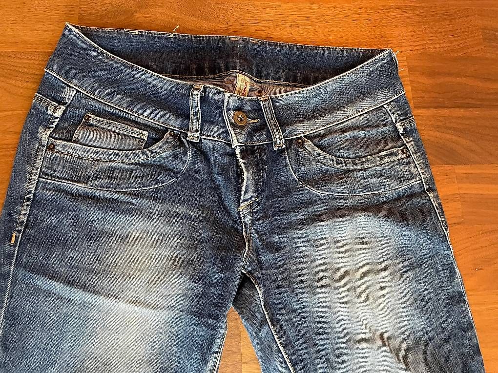 Vero Moda Jeans: Jeans mit Schlag Gr.36 – Gebraucht aus Buchrain von eule2109 2