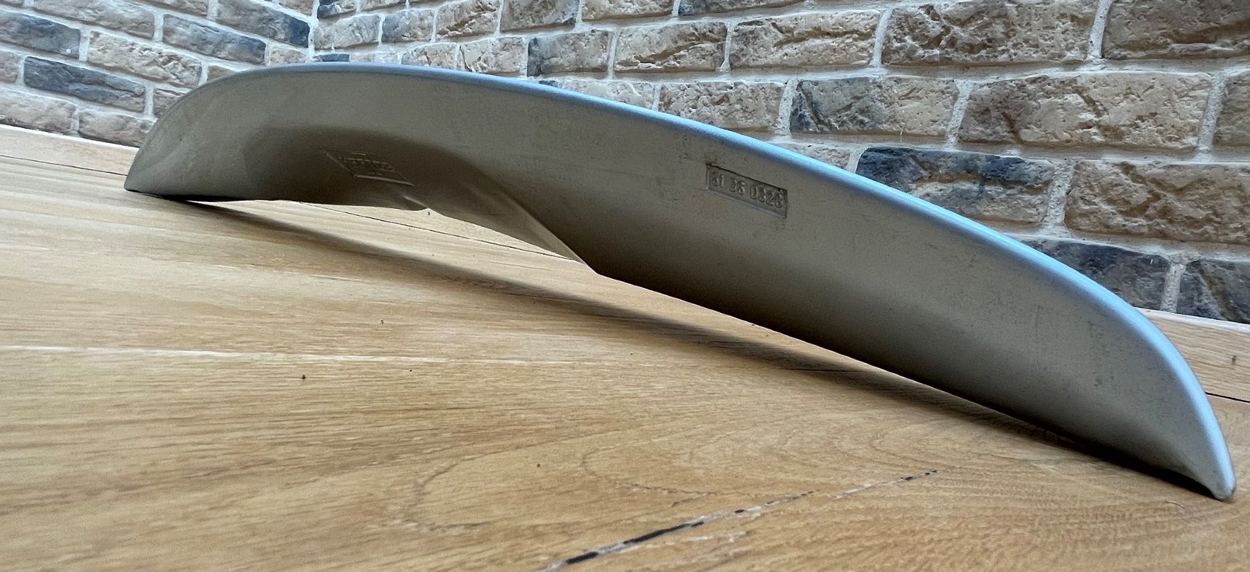 Hartge Tutti pezzi di ricambio auto: BMW E36 Touring Hartge-Dachkantenspoiler – Usato da Grenchen venduto da rap_dh6r